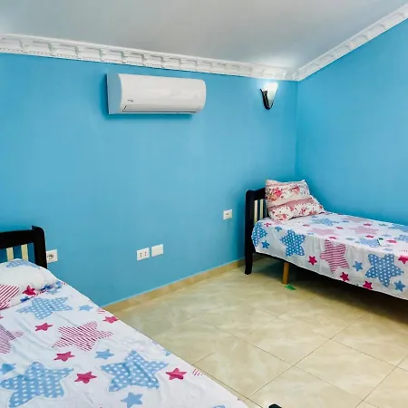 Villa Albi Guests House Tiran