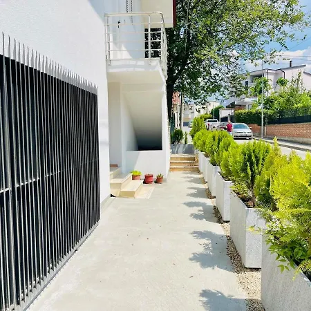 Albi Guests House Villa Tirana