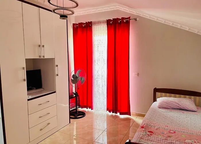 Albi Guests House * 地拉那
