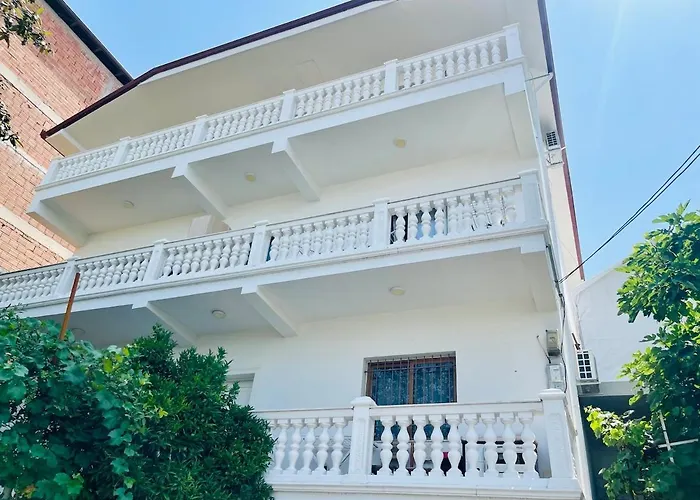 别墅 Albi Guests House *