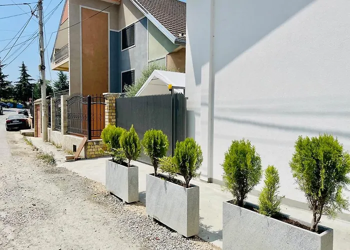别墅 Albi Guests House 地拉那